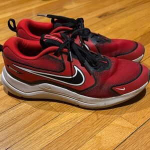 Nike Dynamic Red and Black Athletic Shoes